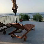 House Marina 30M From The Sea
