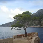 House Marina 30M From The Sea